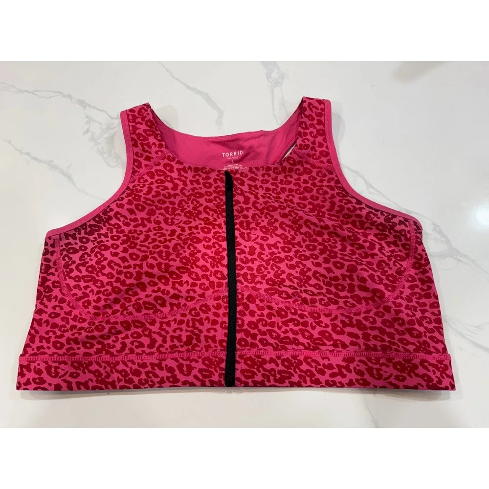 Torrid Active Low Impact Sports Bra Performance Front Zip Size 3 Pink Leopard